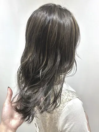 カラー 福元友梨 ディレクター✂️のヘアスタイル