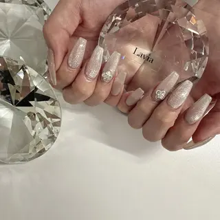 ネイル lavia🖤 ayumiのネイルデザイン