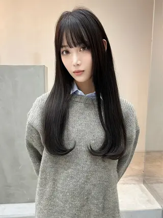 ロング 艶髪ヘア🤍/ 透明感himiのヘアスタイル