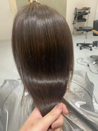 ミディアム EleRe さくやのヘアスタイル