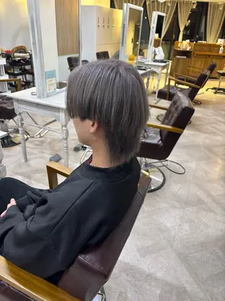 カラー Arlel荻原 ☀️のヘアスタイル