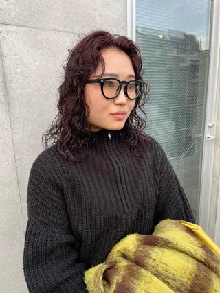 ミディアム パーマ 佐伯 和佳のヘアスタイル