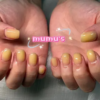 ショート カラー mumu's ネイルサロン渋谷店のネイルデザイン
