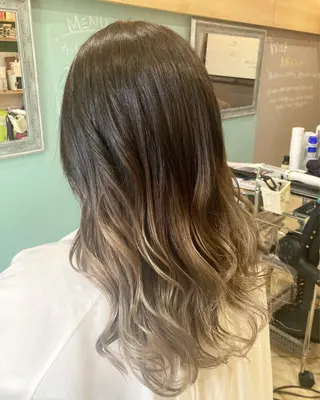 ロング カラー 谷川 穂のヘアスタイル