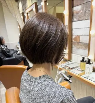 ショート カラー モデル募集🫧 / mei 🍒 ✨のヘアスタイル