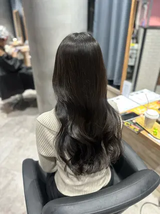 ロング カラー LUPI byLee MIUのヘアスタイル