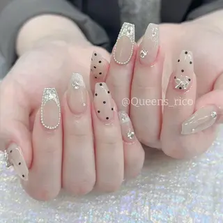 ネイル Queens テイのネイルデザイン