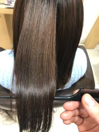 ロング 【艶髪職人】石井啓輝 代表のヘアスタイル