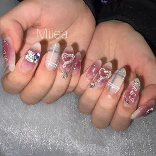 ネイル Milea🩵 Sayaka🪩のネイルデザイン