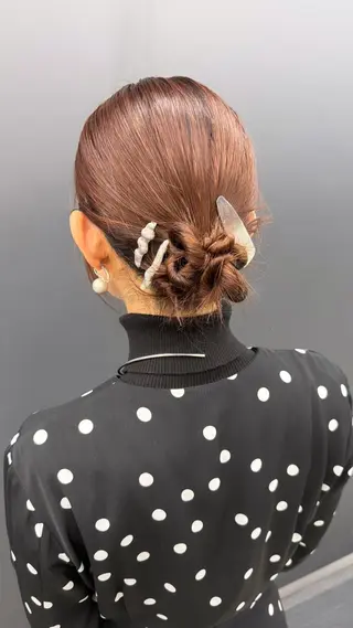 ヘアアレンジ 💠艶髪うるうる🫧 髪質改善ストレートのヘアスタイル