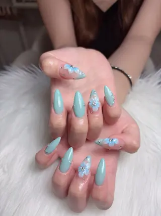 ネイル Swan Nail Salonのネイルデザイン