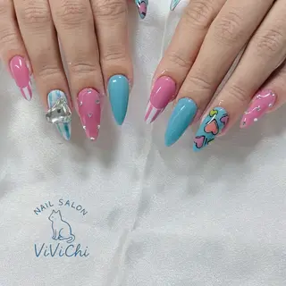ネイル ViViChi 梨帆のネイルデザイン