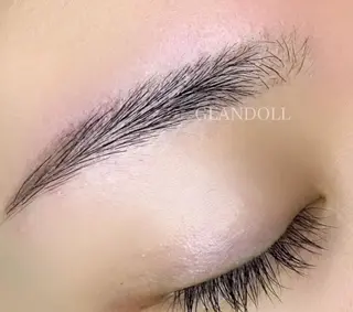 アイブロウ GLANDOLL RIEKOのマツエク・マツパデザイン