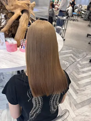セミロング ハイトーン/カラー/ ゆい🌟のヘアスタイル