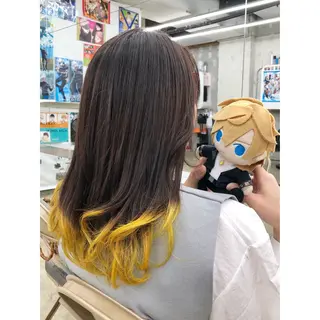 セミロング カラー 推しカラー✨ オタク美容師ユウカのヘアスタイル