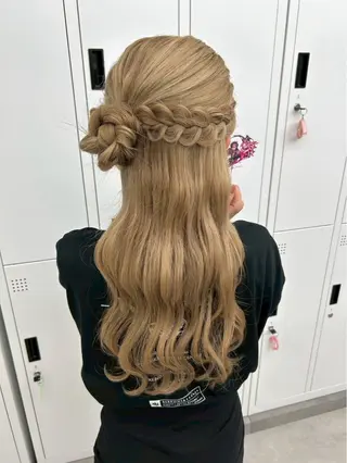 ロング ヘアアレンジ エクステ🫧艶カラー ┊︎momoha横浜のヘアスタイル