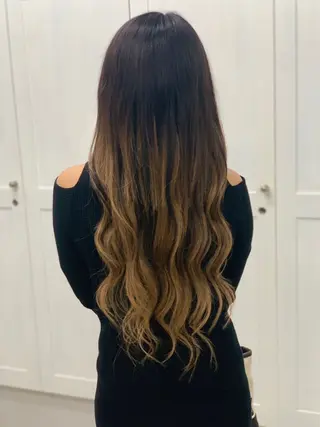 ロング 三浦 美鈴のヘアスタイル
