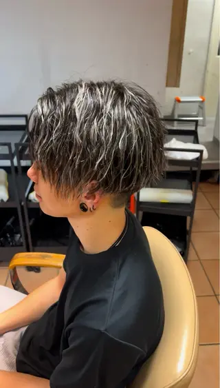 ショート カラー パーマ メンズ 朝3分でキマる 村上陸のヘアスタイル