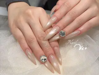 ネイル ✨Nailsalon Vi+✨のネイルデザイン