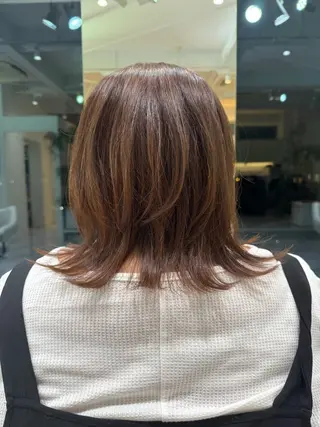 ミディアム 新美 恵里子のヘアスタイル