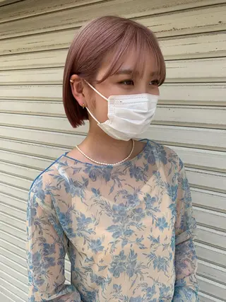 ショート カラー wakana/ 柔らかベージュカラーのヘアスタイル