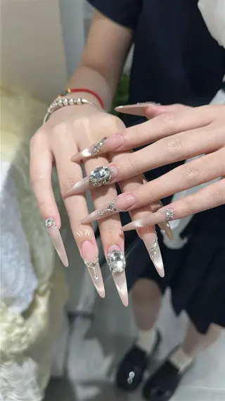 ネイル Reika Nail _ Royalのネイルデザイン