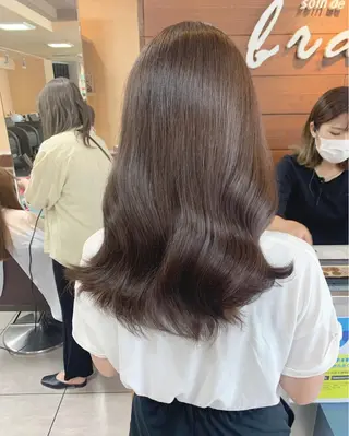 セミロング レイヤー/艶髪カラー 森本くるみのヘアスタイル