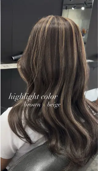 ロング カラー 五味 亜有里のヘアスタイル