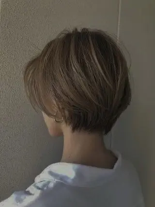 ショート 艶髪施術 関谷ヒュウのヘアスタイル