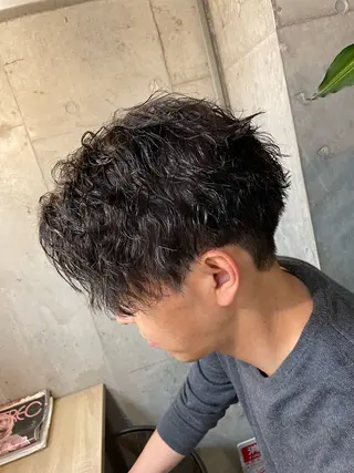 ミディアム メンズ縮毛矯正 細谷碧海のヘアスタイル