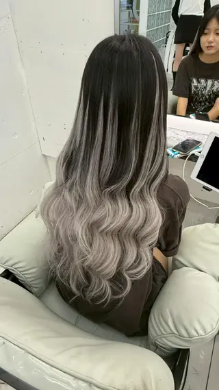 ロング カラー Rover 名古屋のヘアスタイル