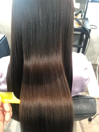 ロング ナチュラル透明感🌱 小山美樹子のヘアスタイル