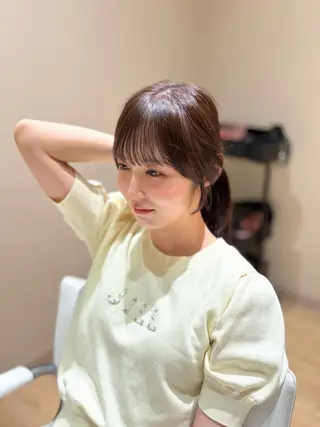 ミディアム ヘアアレンジ miwa♡暖色カラー 盛れる顔周り.ヘアメのヘアスタイル