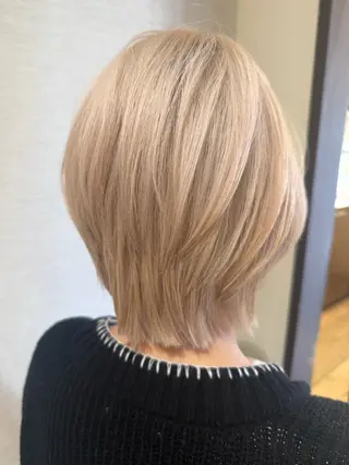 ショート 舘 梨会のヘアスタイル