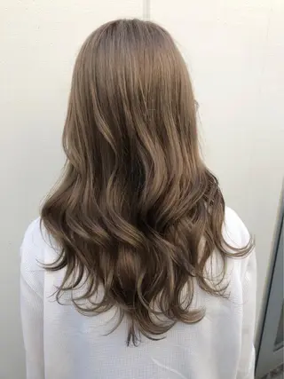 セミロング 高梨 里穂のヘアスタイル