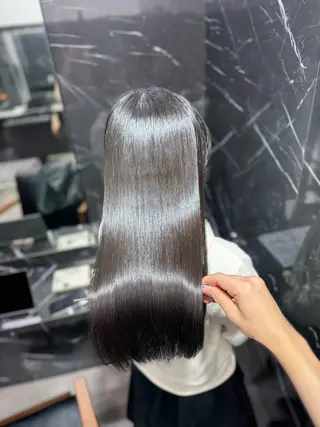 ロング JIN|朝楽になる 乾かしただけで極艶髪のヘアスタイル