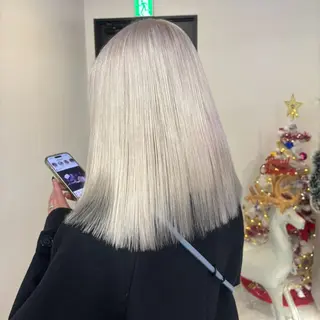 セミロング カラー Ren. 🦋デザインカラーのヘアスタイル