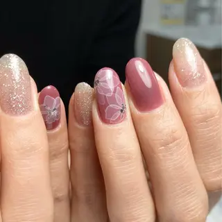 ネイル 【大人上品ネイル】 ゆい🌷のネイルデザイン