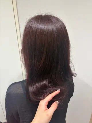 ミディアム 安田 佳純歩のヘアスタイル