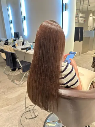 セミロング カラー 髪質改善ストレート 中林優太のヘアスタイル