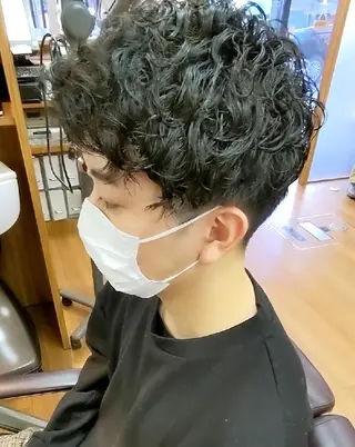 ショート メンズ パーマ 🏝川津瑛二🧖♀ 極上パーマ&カラー⭕のエステ・リラクイメージ