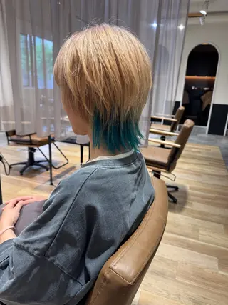ショート カラー ツチイ リョウタのヘアスタイル