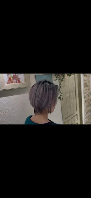 ショート カラー たけかわ みずきのヘアスタイル