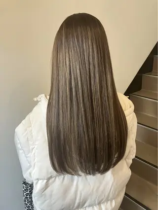 ロング 阿部 雲母のヘアスタイル