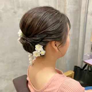 セミロング ヘアアレンジ カット スパのヘアスタイル