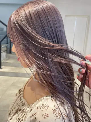 ロング カラー センターパート/カラ ーメッシュ📍ﾕﾘのヘアスタイル