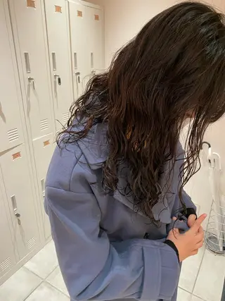 ロング パーマ BLOCK hair makeのヘアスタイル