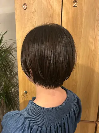 ショート 似合わせレイヤー/透 明感カラー/momiのヘアスタイル