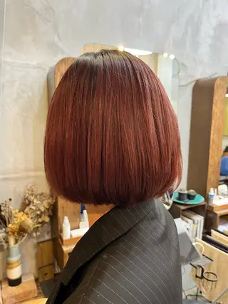 ミディアム カラー 山口 真里亜のヘアスタイル