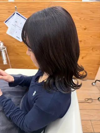 カラー 🫐佐藤 志乃　艶 カラー/カット🫐のヘアスタイル